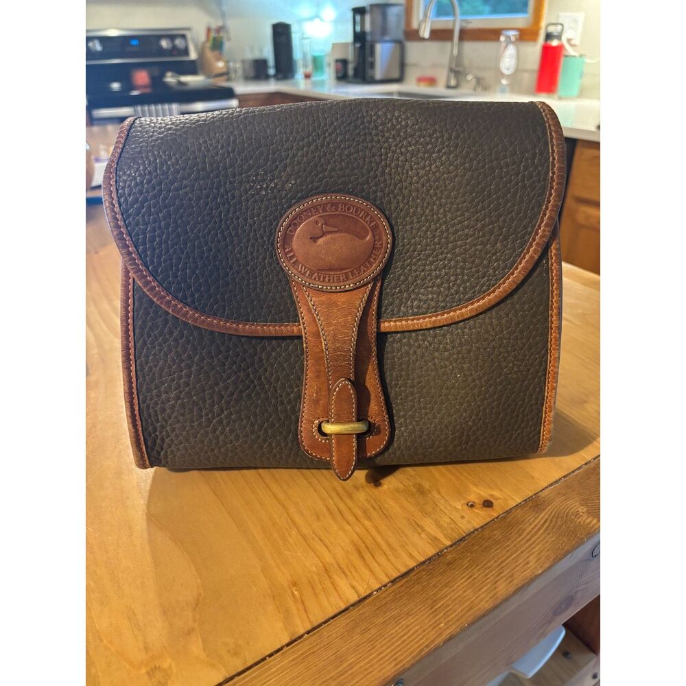 Vintage Dooney & Bourke All-Weather Leather Essex bag